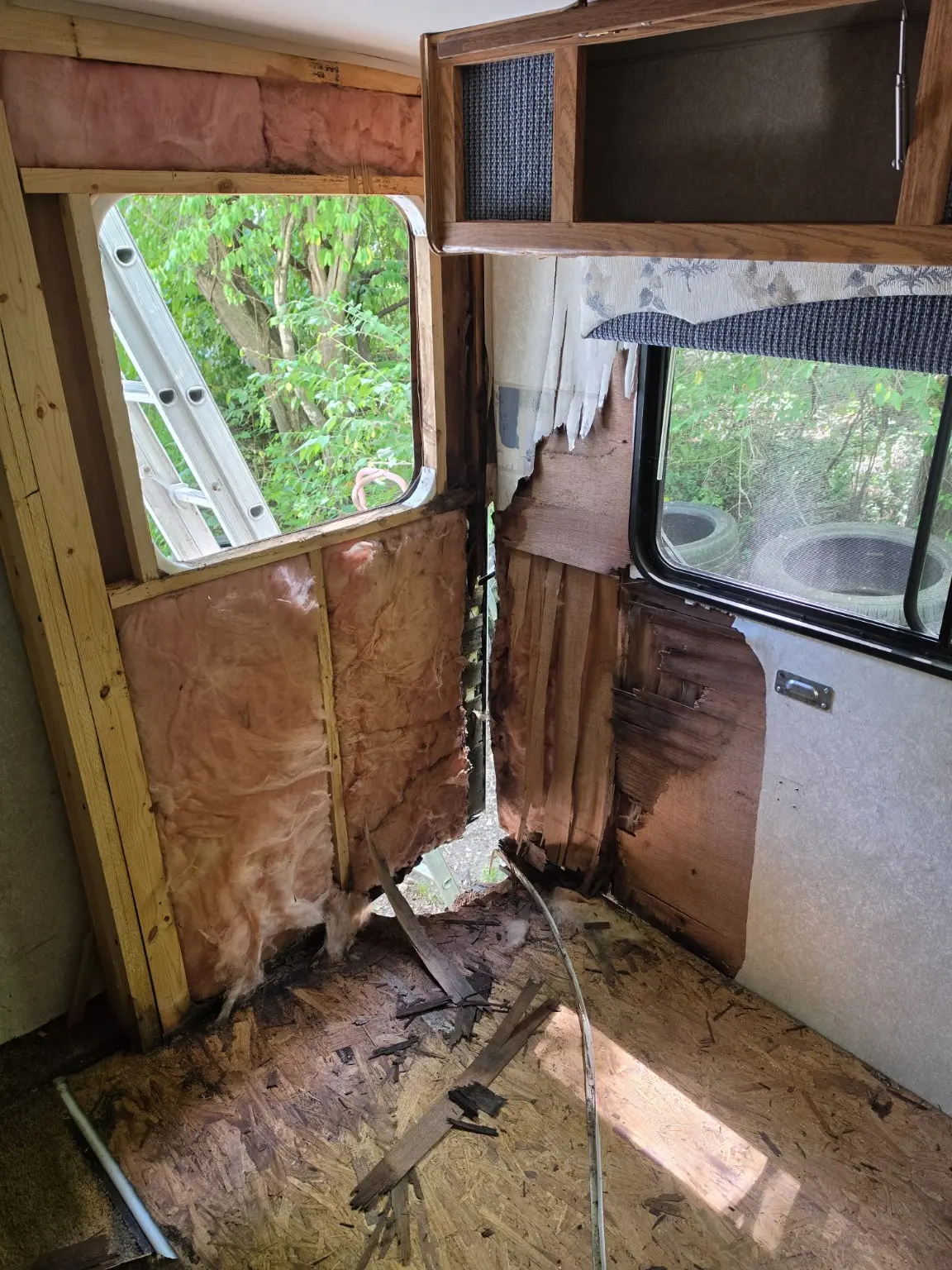 Camper restoration photo 15