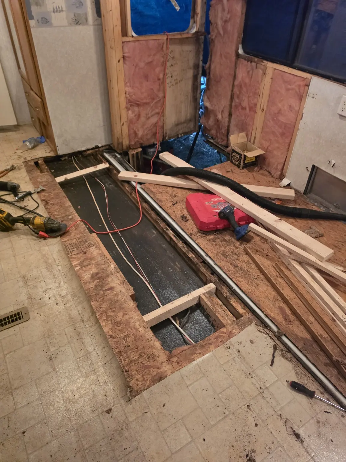 Camper restoration photo 19
