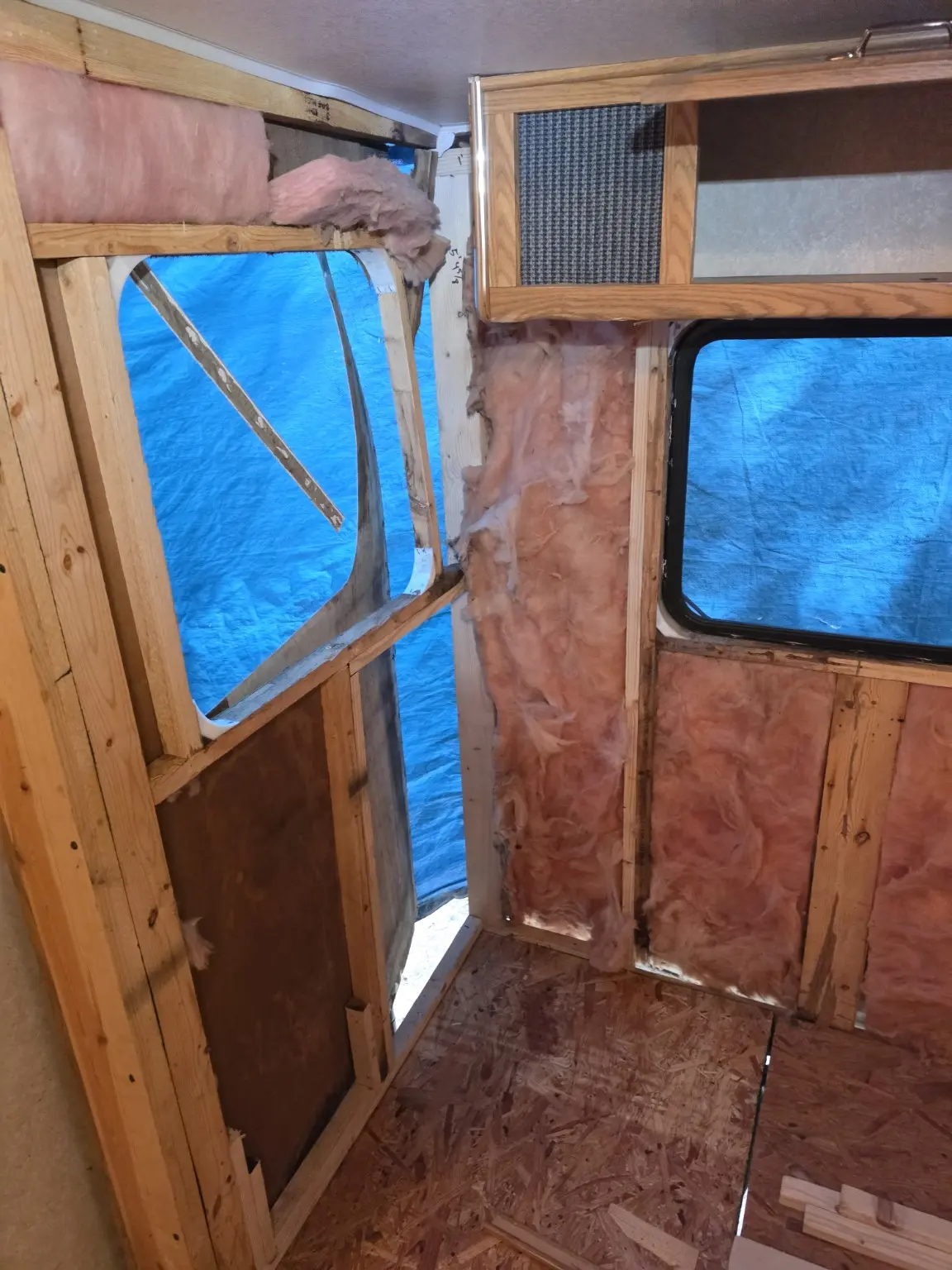 Camper restoration photo 24