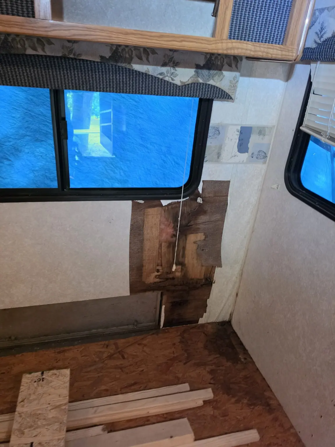 Camper restoration photo 25