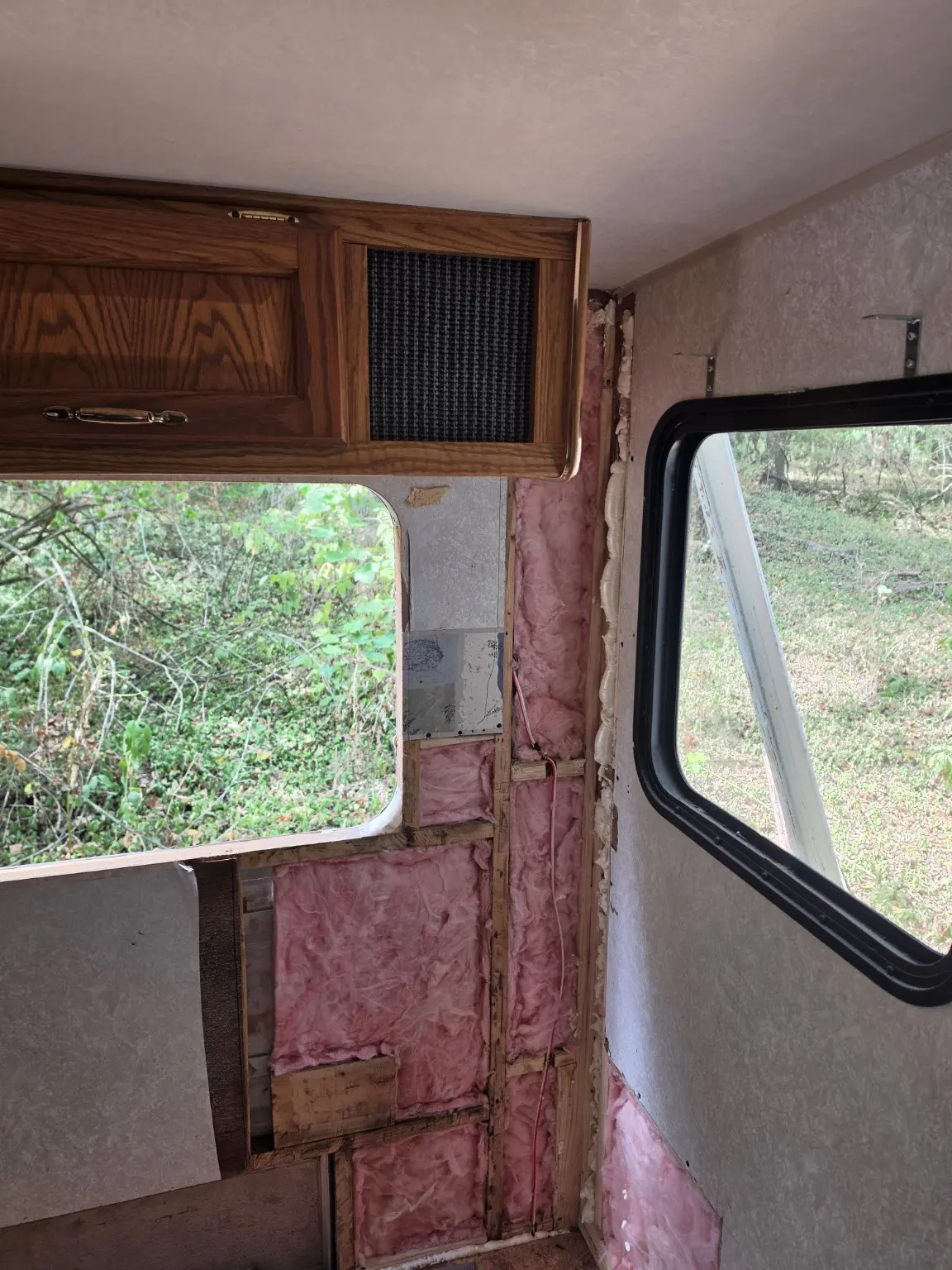 Camper restoration photo 37
